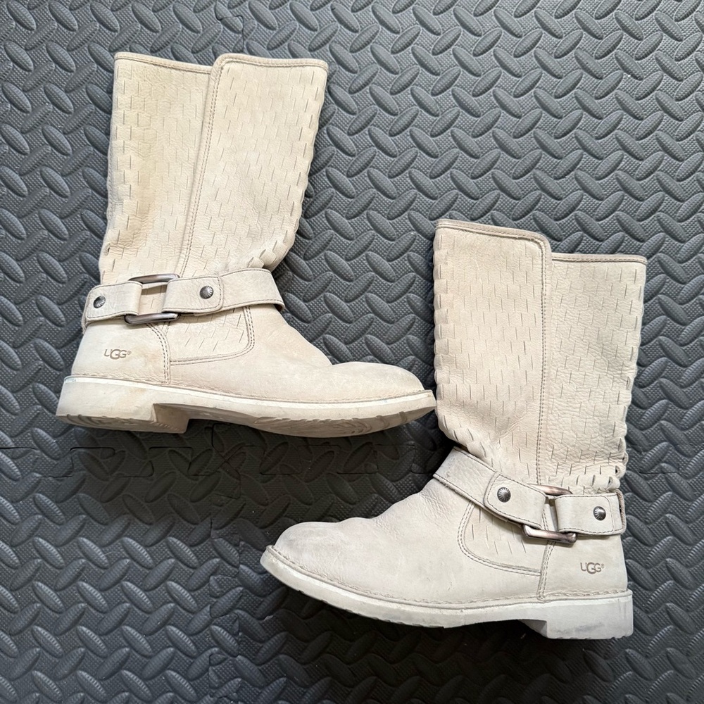 UGG Women's beige Shani Boots